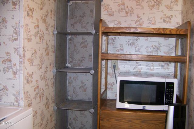 975 W Telegraph Road, Santa Paula CA: https://media.crmls.org/mediaz/c44d8fce-c1c4-4e56-a7ac-8c4391760bff.jpg