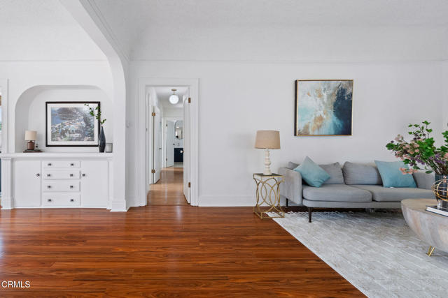 Detail Gallery Image 14 of 55 For 1255 N Dominion Ave, Pasadena,  CA 91104 - 3 Beds | 1 Baths