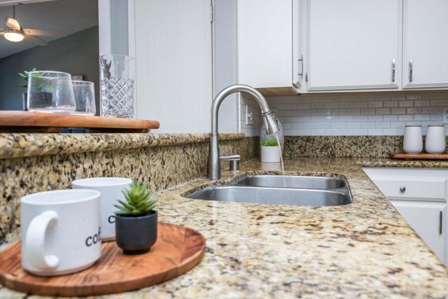 Detail Gallery Image 30 of 44 For 405 Stoney Point Way #96,  Oceanside,  CA 92058 - 2 Beds | 2 Baths