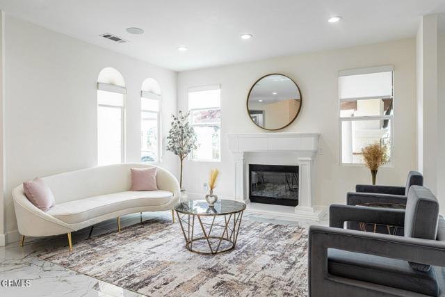 Detail Gallery Image 4 of 41 For 1909 Hazel Nut Ct, Agoura Hills,  CA 91301 - 5 Beds | 5/1 Baths