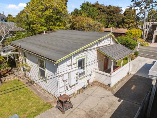 399 13th Avenue, Santa Cruz CA: https://media.crmls.org/mediaz/c44f4ac7-b5cf-468f-846a-cd76a12efbd3.jpg