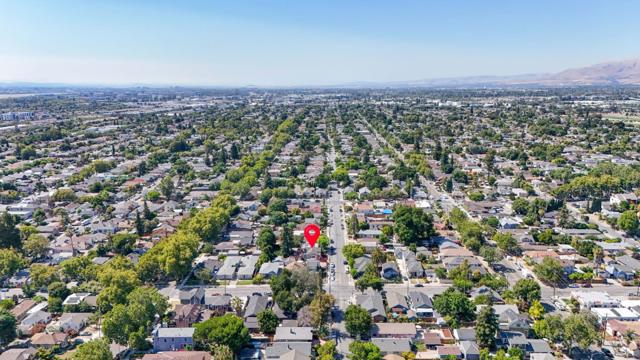 209 N 16th Street, San Jose CA: https://media.crmls.org/mediaz/c45063d7-814d-47cc-8df7-9af900278699.jpg