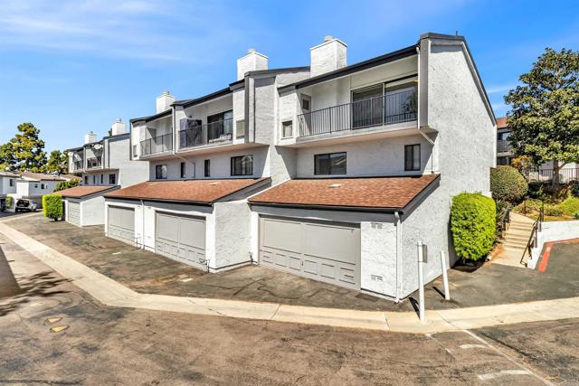 Detail Gallery Image 3 of 27 For 7321 Alicante a,  Carlsbad,  CA 92009 - 2 Beds | 2 Baths