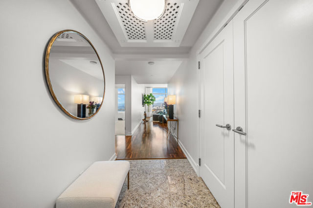 900 West Olympic Boulevard, 28E photo 15