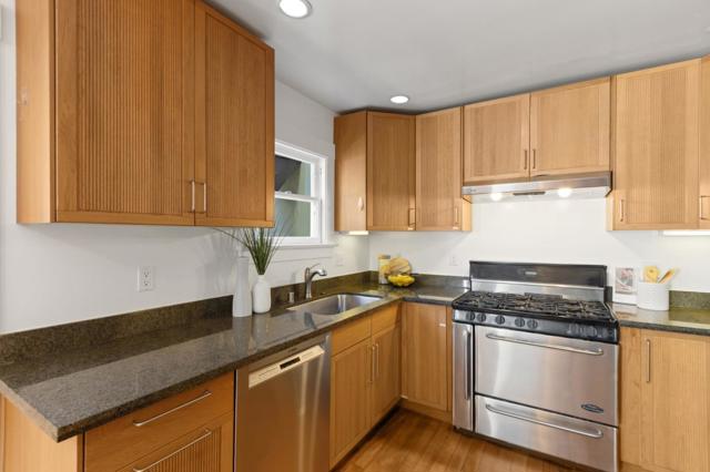 Image 13 of 32 For 2601 Virginia Street