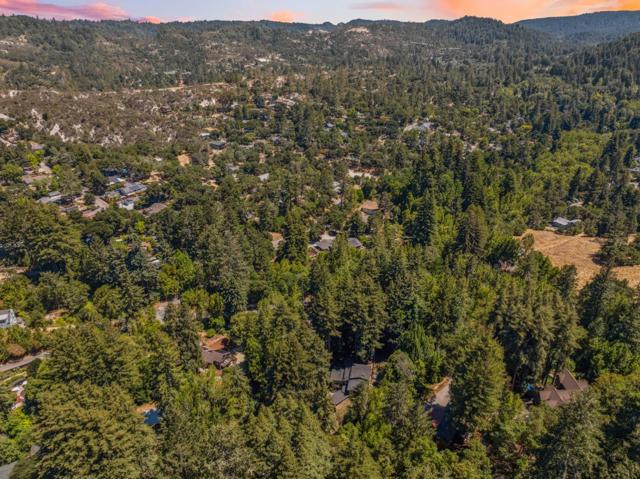 9925 Love Creek Road, Ben Lomond CA: https://media.crmls.org/mediaz/c4531ae6-5e85-4734-bf9b-dcb1db48d6ae.jpg