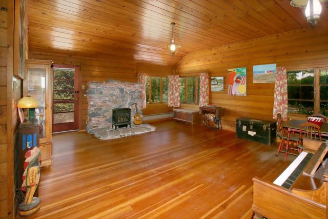 324 Laurel Drive, Felton CA: https://media.crmls.org/mediaz/c45342f4-f135-4444-8a3e-c037bd4bd22e.jpg