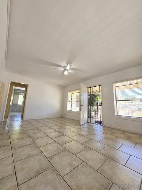 5361 Central Ave, Bonita CA: https://media.crmls.org/mediaz/c45350a8-2f75-45f9-8be2-bd91bfdab1c4.jpg