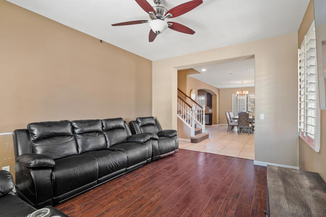 Image 21 of 53 For 82688 Mandrone Drive