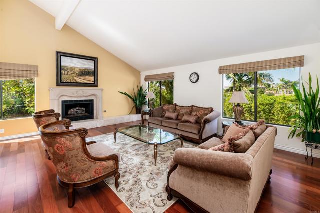 Detail Gallery Image 7 of 54 For 6541 Vispera Pl, Carlsbad,  CA 92009 - 4 Beds | 3/2 Baths