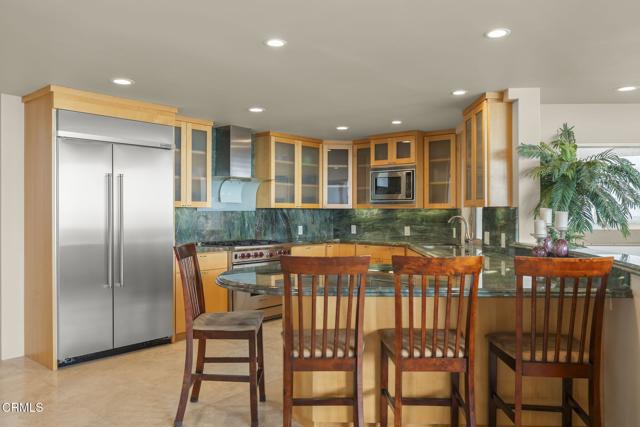 3629 Ocean Drive, Oxnard CA: https://media.crmls.org/mediaz/c455f406-b2af-4d85-87b4-d6cd54f91db4.jpg
