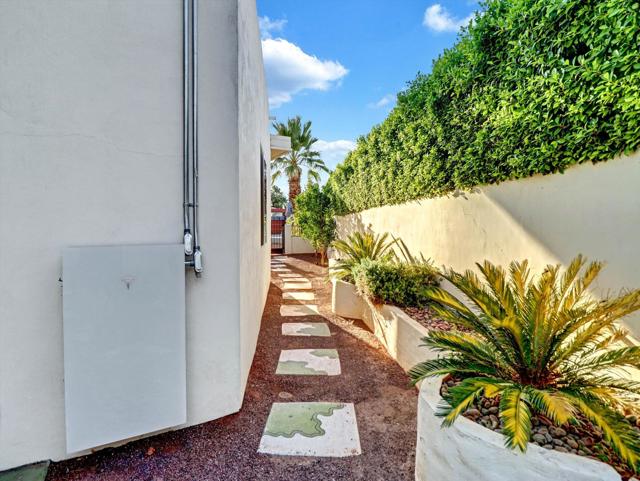 74775 Del Coronado Drive, Palm Desert, CA 92260
