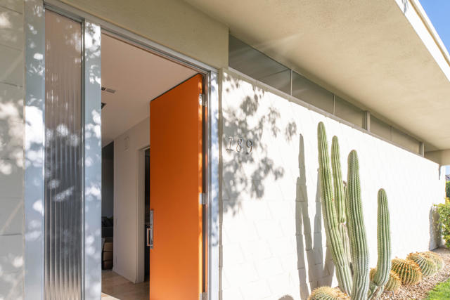 189 Desert Lakes Drive, Palm Springs CA: https://media.crmls.org/mediaz/c456f693-aa99-47ff-911c-206102d46f6e.jpg
