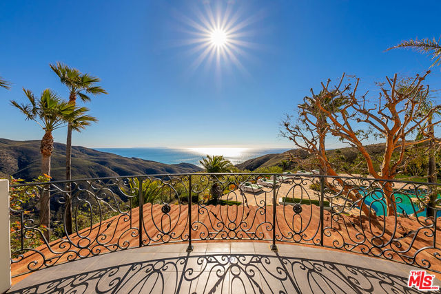 10502 Yellow Hill Road, Malibu CA: https://media.crmls.org/mediaz/c4571ca1-1479-496a-ab65-717978e5d01d.jpg