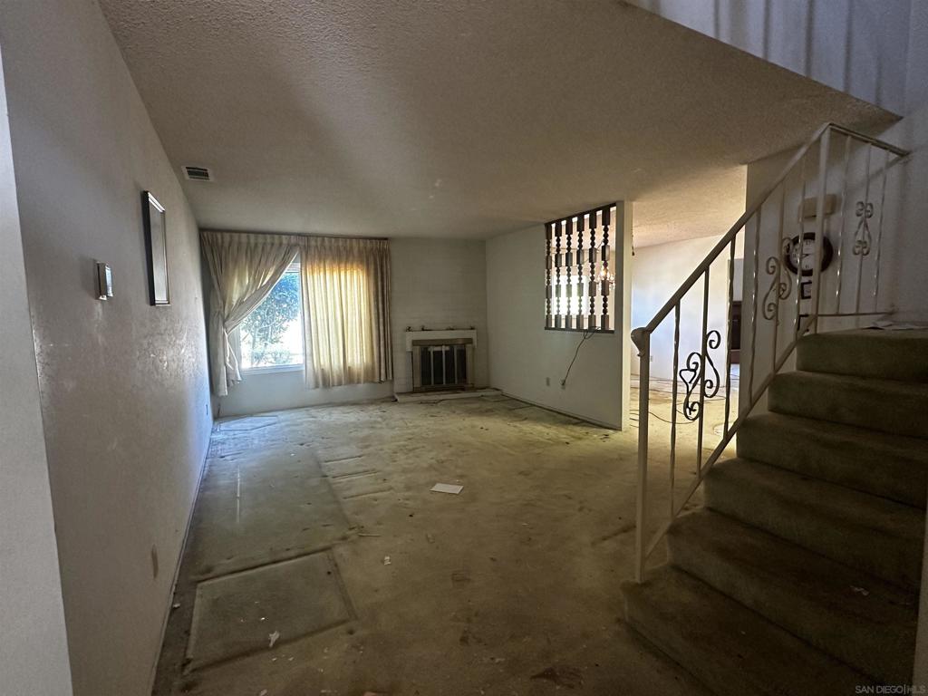 677 Astorga Place - photo 4