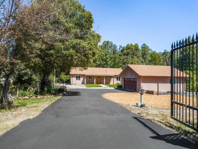 620 Ormsby Cutoff, Corralitos CA: https://media.crmls.org/mediaz/c457b50b-7518-480e-a01d-1c4c0b503b28.jpg