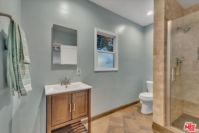 12430 Cumpston Street photo 38