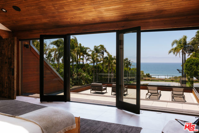 5 Bed Home for Sale in Malibu, California