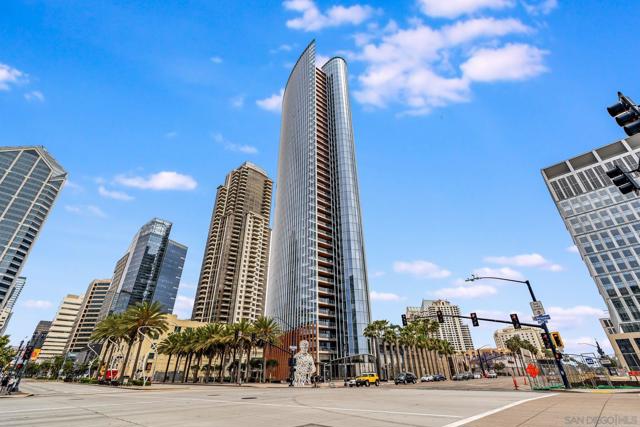 888 W E Street, San Diego CA: https://media.crmls.org/mediaz/c459025a-50dc-422e-8c44-8b37a3902ed8.jpg
