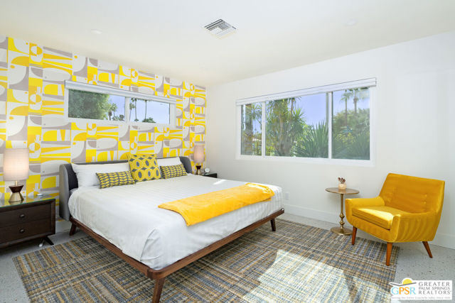 988 E Paseo El Mirador, Palm Springs CA: https://media.crmls.org/mediaz/c45951d2-ad41-41e9-b093-456f01026b44.jpg