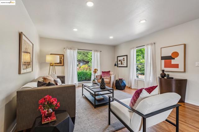 1621 Everett St, El Cerrito CA: https://media.crmls.org/mediaz/c459dced-5580-45e5-b2b4-576b8d63dd6c.jpg