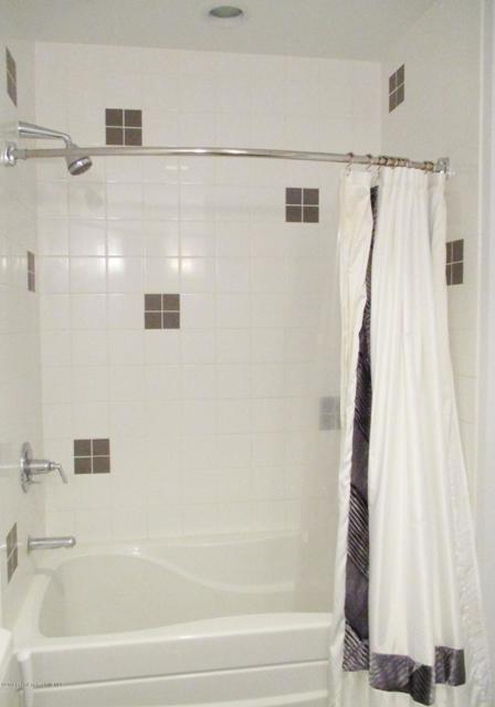 Detail Gallery Image 7 of 33 For 1100 Wilshire Bld #2203,  Los Angeles,  CA 90017 - 1 Beds | 1 Baths