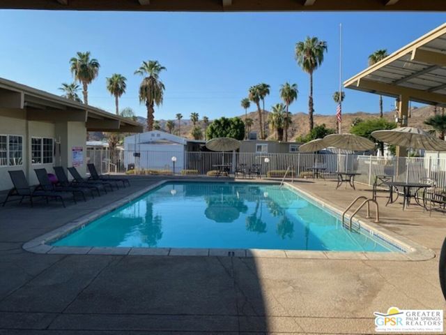 2 McKinley St., Cathedral City CA: https://media.crmls.org/mediaz/c45a3a21-14fe-44b2-803d-106848639cd8.jpg