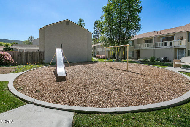 Detail Gallery Image 6 of 32 For 15091 Varsity St #C,  Moorpark,  CA 93021 - 3 Beds | 2/1 Baths