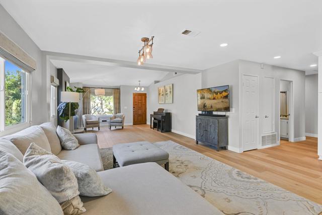 Detail Gallery Image 7 of 32 For 15735 Camino Codorniz, Rancho Bernardo (San Diego),  CA 92127 - 4 Beds | 2 Baths