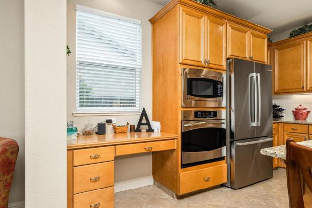 2532 Laurel Ridge Court, Oakdale CA: https://media.crmls.org/mediaz/c45bbff6-0805-47d1-898a-bbbbb1ca86b9.jpg