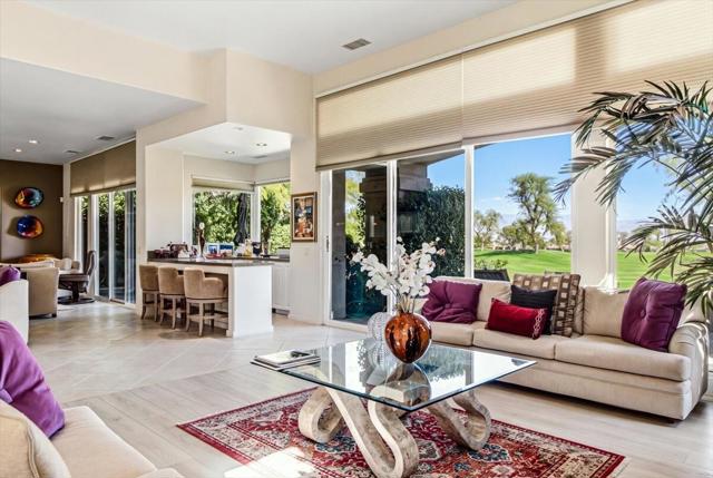 384 Tomahawk Drive, Palm Desert, CA 92211