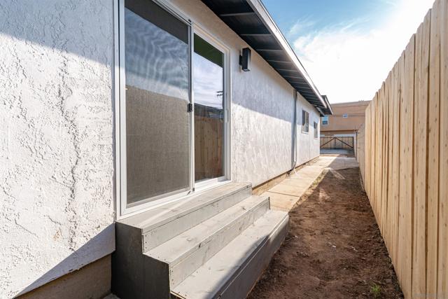 3008 C Ave, National City CA: https://media.crmls.org/mediaz/c45c43e2-2fc1-4fa1-8452-d27897822ae1.jpg