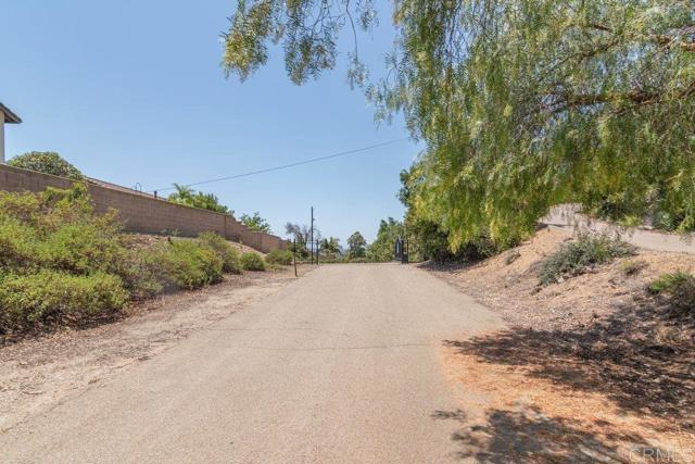 Image 66 of 75 For 3137 Valley Parkway