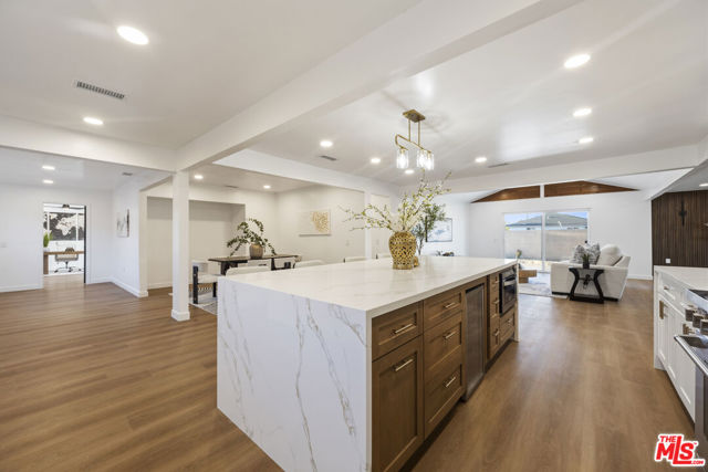 Image 11 of 70 For 19203 Galway Avenue