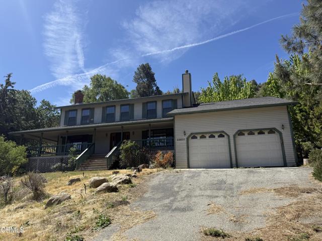 22600 Sunrise Court, Tehachapi CA: https://media.crmls.org/mediaz/c45e7bac-24d7-4496-95e7-9d7deb1a8143.jpg