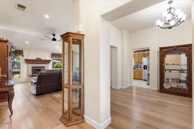 Detail Gallery Image 5 of 46 For 5813 Ragusa Ln, Bakersfield,  CA 93308 - 3 Beds | 2 Baths