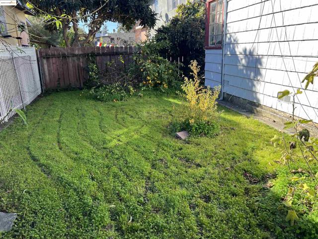 3486 39th Ave, Oakland, California 94619, ,Multi-Family,For Sale,39th Ave,41083522