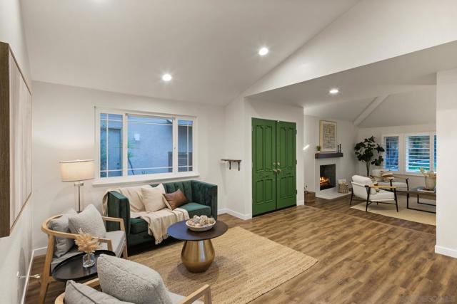 1736 Hill Top Lane, Encinitas CA: https://media.crmls.org/mediaz/c45fac9f-9cca-45cd-9600-ee1444596b14.jpg