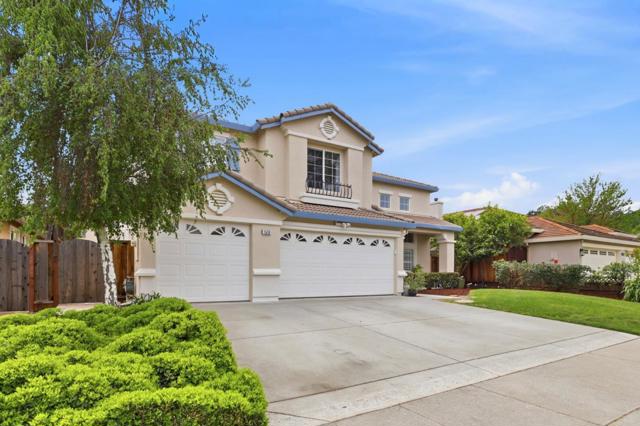 1510 Dovetail Way, Gilroy CA: https://media.crmls.org/mediaz/c45fbedd-fb2f-4dfa-8038-fa7e2998511e.jpg
