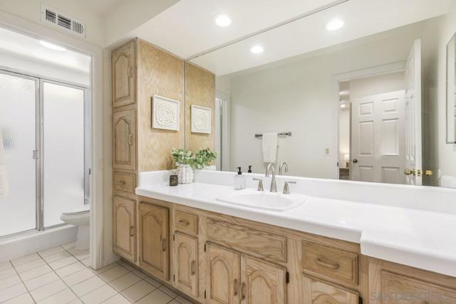 1549 Ventana Drive, Escondido CA: https://media.crmls.org/mediaz/c45fd36f-b807-4a21-973f-30084141c3c9.jpg