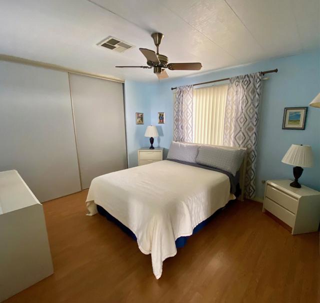 42627 Granite Place, Palm Desert CA: https://media.crmls.org/mediaz/c460b168-07ed-4768-abda-715f12c745ba.jpg