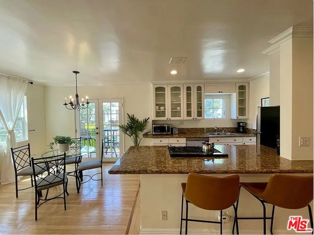 1111 11th Street, Santa Monica CA: https://media.crmls.org/mediaz/c4617a86-24e5-4ca1-944b-61b6089da9c8.jpg