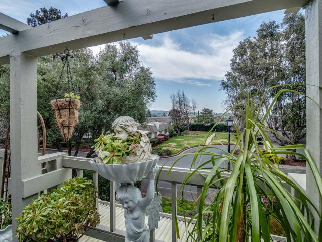 5437 Cribari Green, San Jose CA: https://media.crmls.org/mediaz/c461d630-9f3f-4849-8b4f-9b6f1f7f83c7.jpg