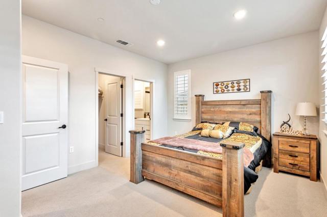 172 Vienna Way, Hollister CA: https://media.crmls.org/mediaz/c463abc7-4e6f-4f7b-a104-0f8612576267.jpg