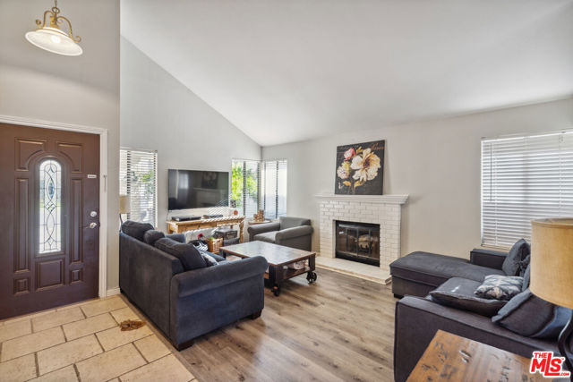2228 Oak Haven Avenue photo 2