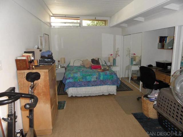 1631 Cypress Ave, San Diego CA: https://media.crmls.org/mediaz/c4642822-7969-4a30-afd4-65d256bc12b8.jpg