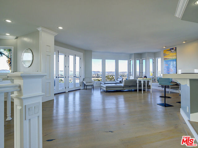 7800 Veragua Drive, Playa del Rey CA: https://media.crmls.org/mediaz/c464aac8-2c36-46aa-9339-0114617a597c.jpg