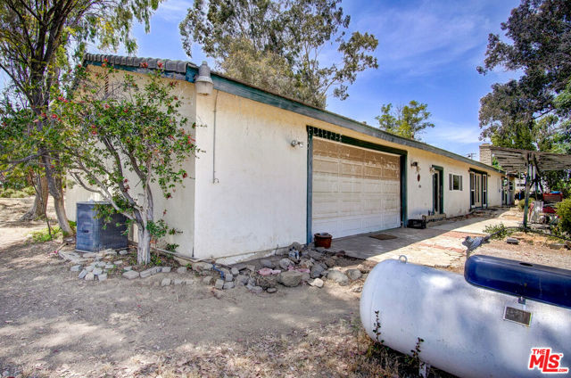 34220 Pourroy Road, Winchester, California 92596, 3 Bedrooms Bedrooms, ,2 BathroomsBathrooms,Single Family Residence,For Sale,Pourroy,24400047