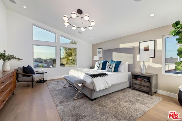 3528 Walnut Avenue, Manhattan Beach, California 90266, 5 Bedrooms Bedrooms, ,3 BathroomsBathrooms,Residential,Sold,Walnut,23238455