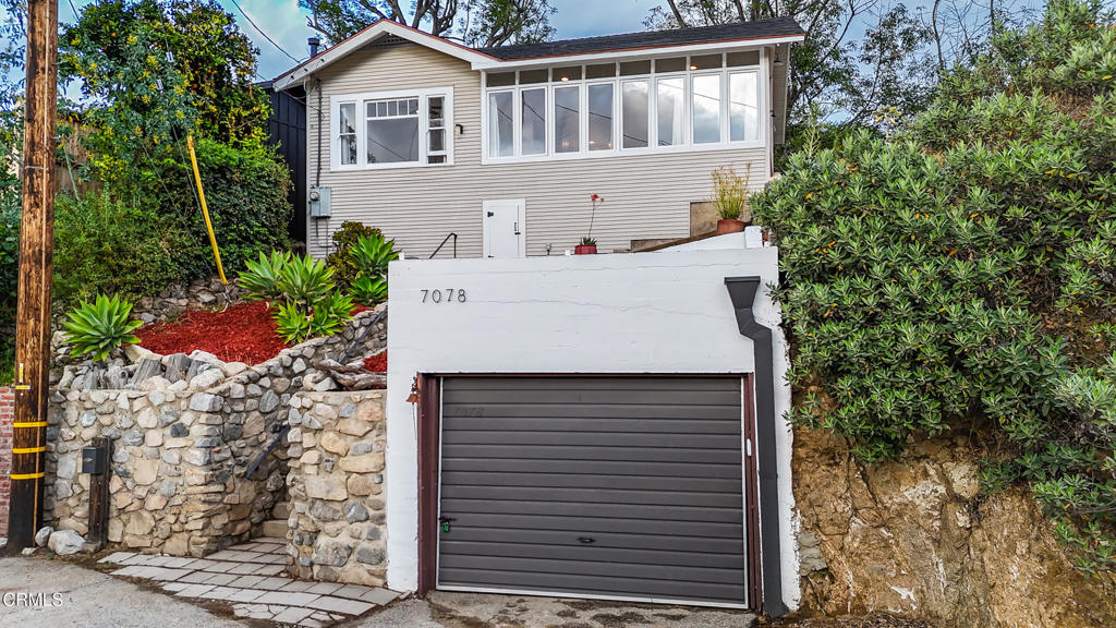 7078 High Cliff Trail